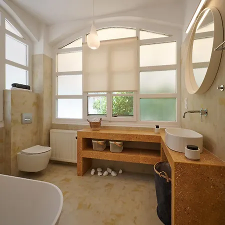 Afroditi By μρs Panagia (Karystos, Euboea)