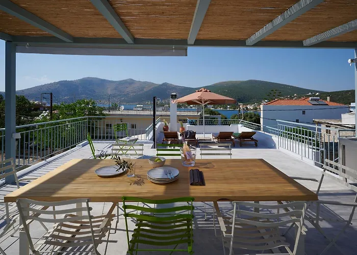 Afroditi By μρs Panagia (Karystos, Euboea)